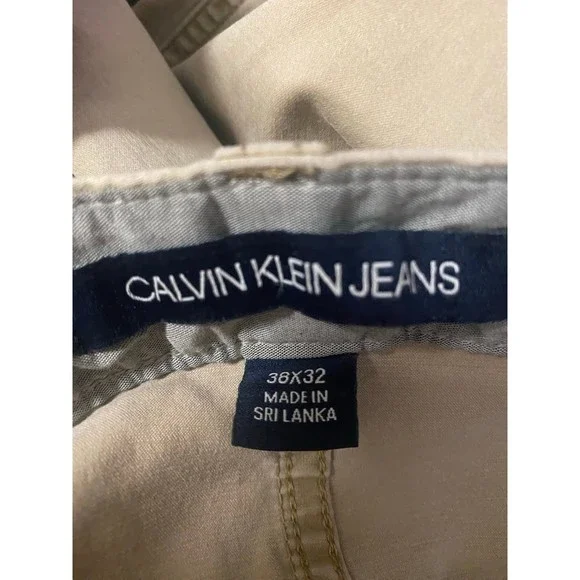 Vntg. Calvin Klein Jean Chino’s Sz. 38’ x 32’ GUC